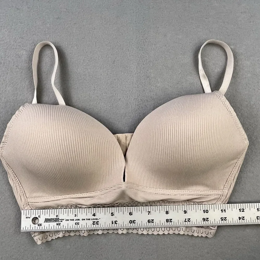 Jessica Simpson Ultra Flirty Wirefree Bra Size 36C Pale Pink Soft Floral Lace